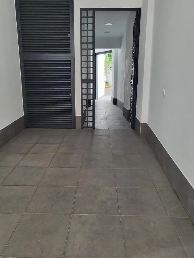 Apt Centrico, A Pie De Calle. Sevilla España